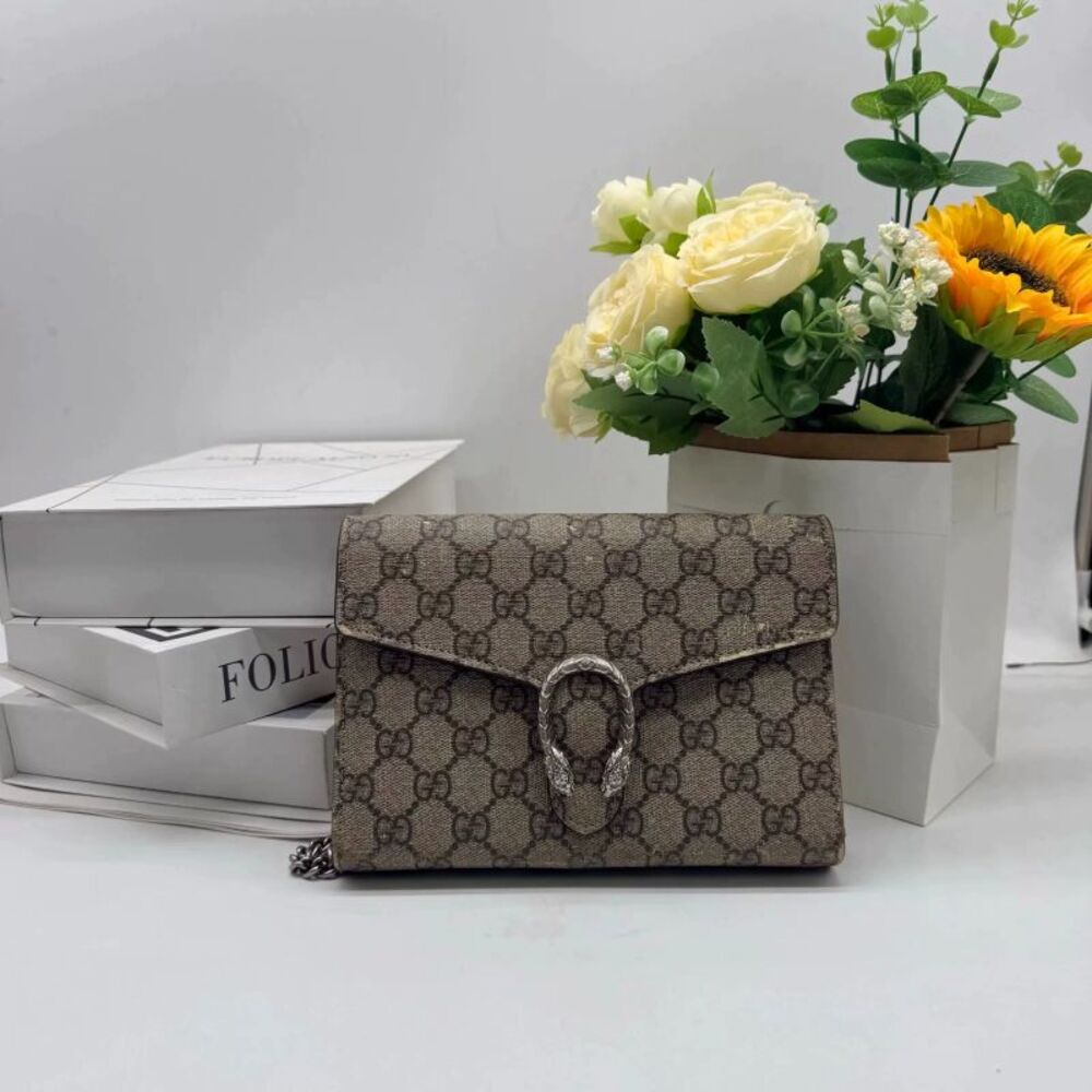 Gucci Women Pre-Loved Bag Very Good Condition